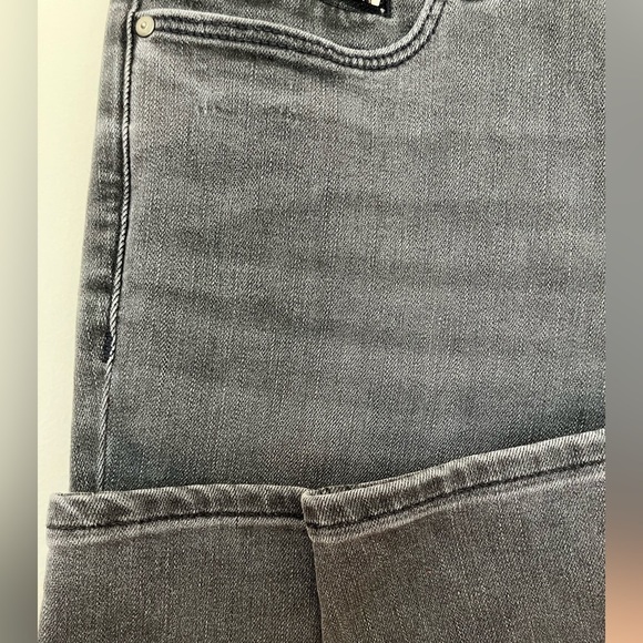 Athleta Skulptek Ultra Skinny Grey Wash Jeans High Waisted 8 Tall w/ Zip Pocket - Picture 7 of 10